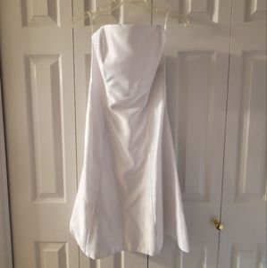 Beautiful Strapless Jessica McClintock Bridal White Gown - Size 8 - White Dress